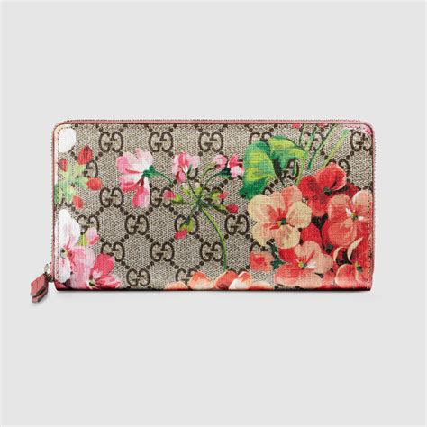 gucci supreme bloom wallet|Gucci outlet wallet price.